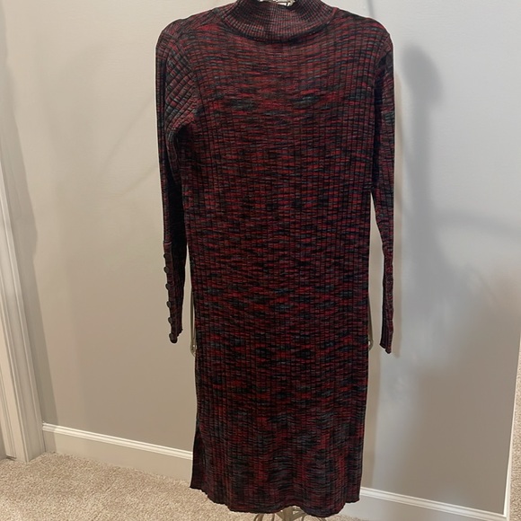 LAST CALL!! GREAT CONDITION DRESS - Picture 5 of 8